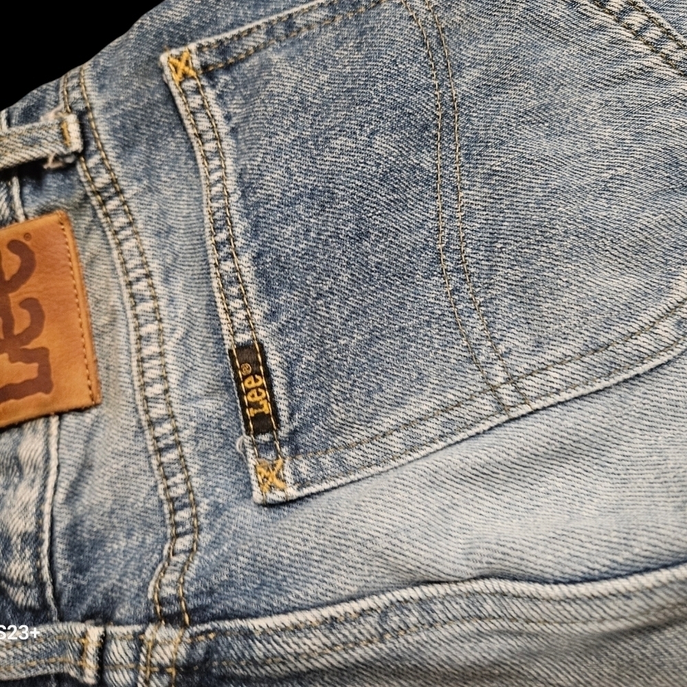 Lee Vintage Distressed Jeans - Picture 2 of 9